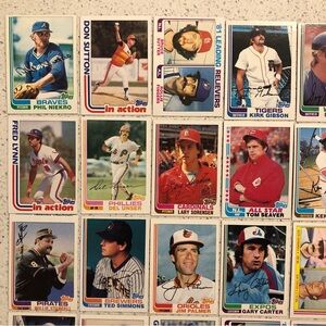 (42) 1982 Topps Baseball Cards Willie Stargell Reggie Jackson George Brett Fisk
